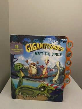 Gigantosaurus Book 🖤3 for 10🖤